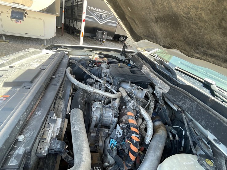 2016-chevrolet-silverado-3500-image-58
