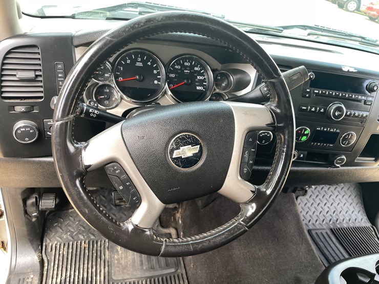 2010-chevrolet-silverado-1500-lt-image-55