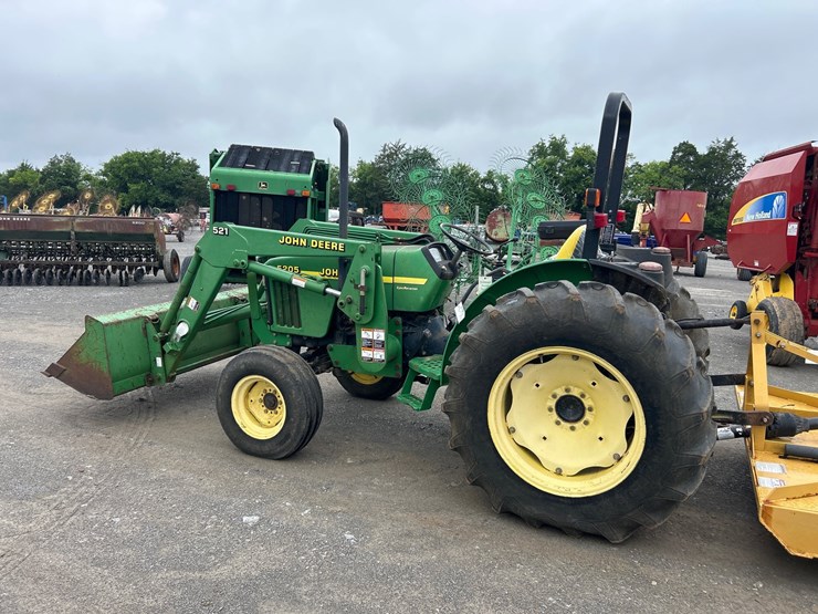 john-deere-5205-image-3