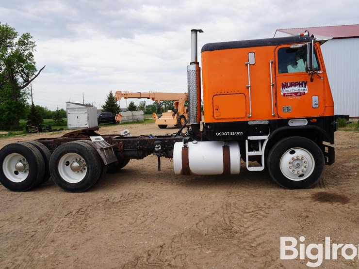 1987-freightliner-fla63104-t/a-cabover-truck-tractor-image-4