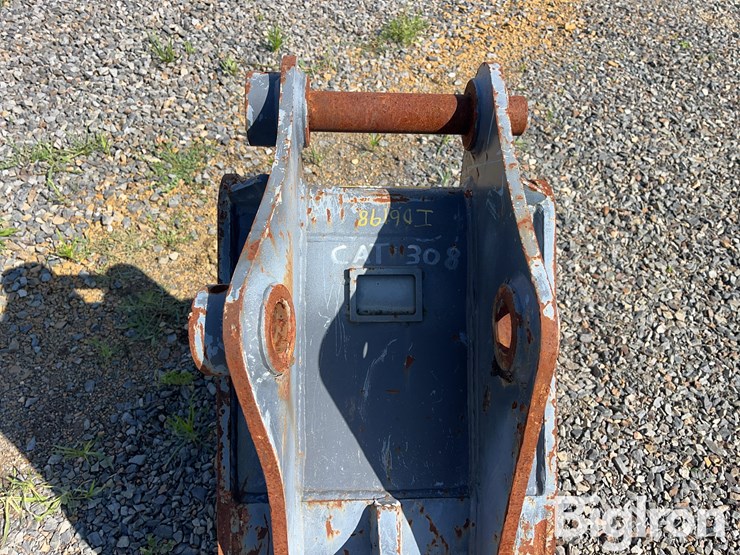 strickland-18"-mini-excavator-bucket-image-12