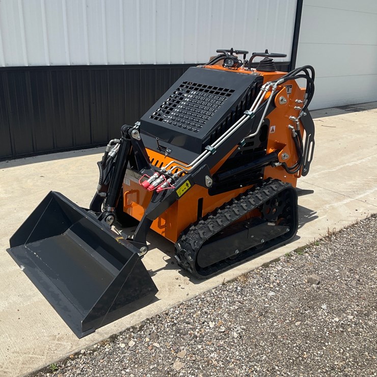 #1000 • Unused Landhero Mini Skid Steer Loader