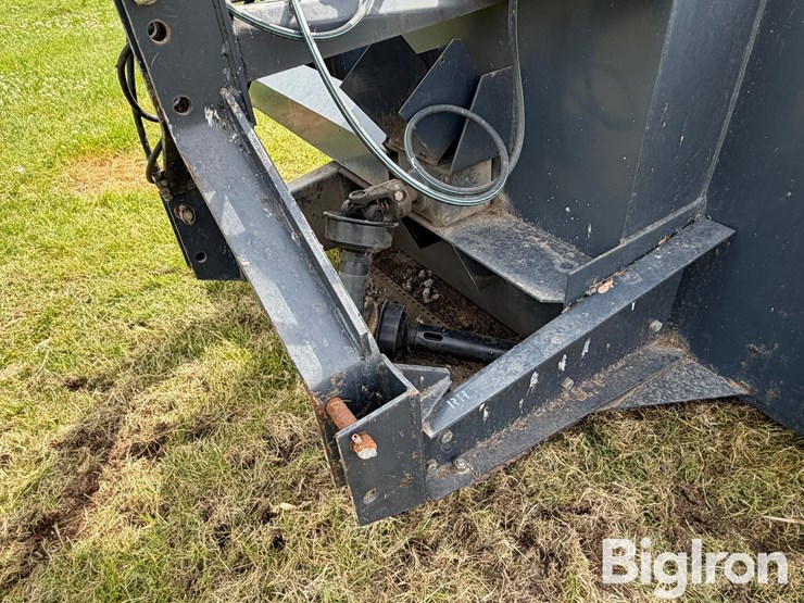 buhler-/-allied-9620-snowblower-image-15