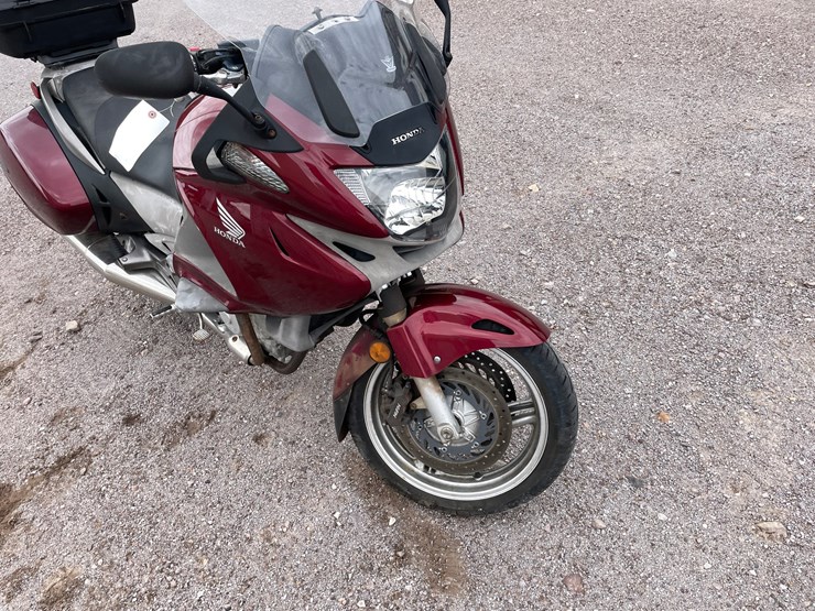 #213-•-2010-honda-touring-(has-a-nm-title)-image-3