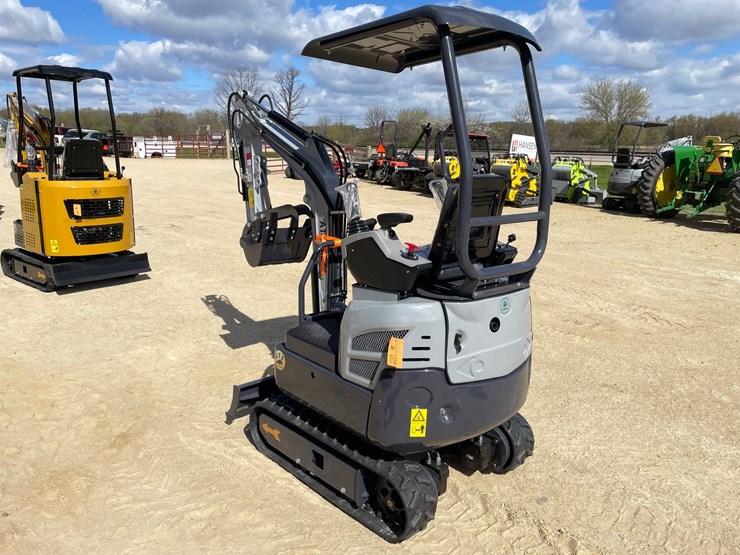 #1108-•-new-ats-me18-mini-excavator-image-4