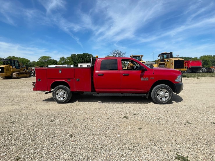 2015-dodge-ram-2500-image-4