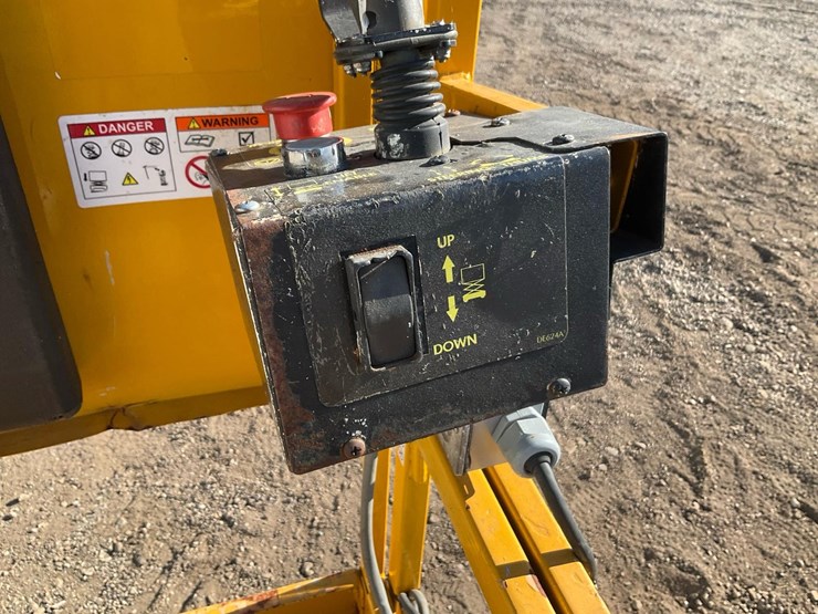 #1310-•-2012-hy-brid-hb-1030-scissor-lift-image-37