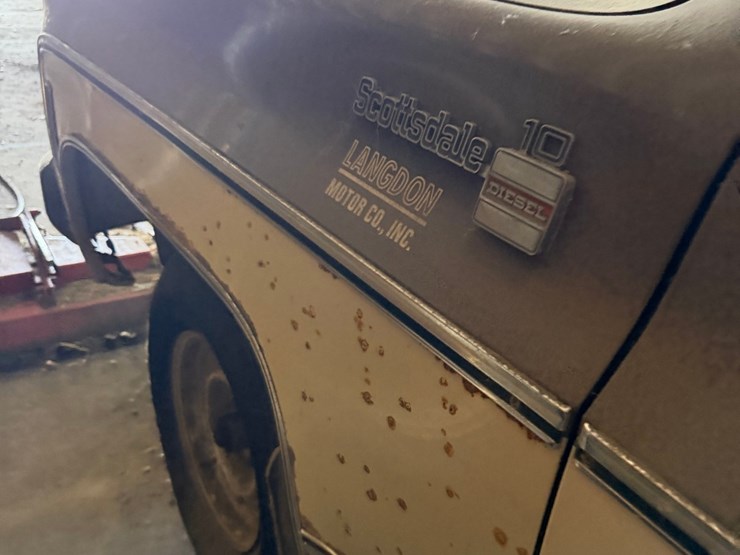 1979-￼chevy-5.7-diesel-half-ton-pickup,-2-wheel-drive,-needs-transmission-work,-shedded,-nice-shape-image-40