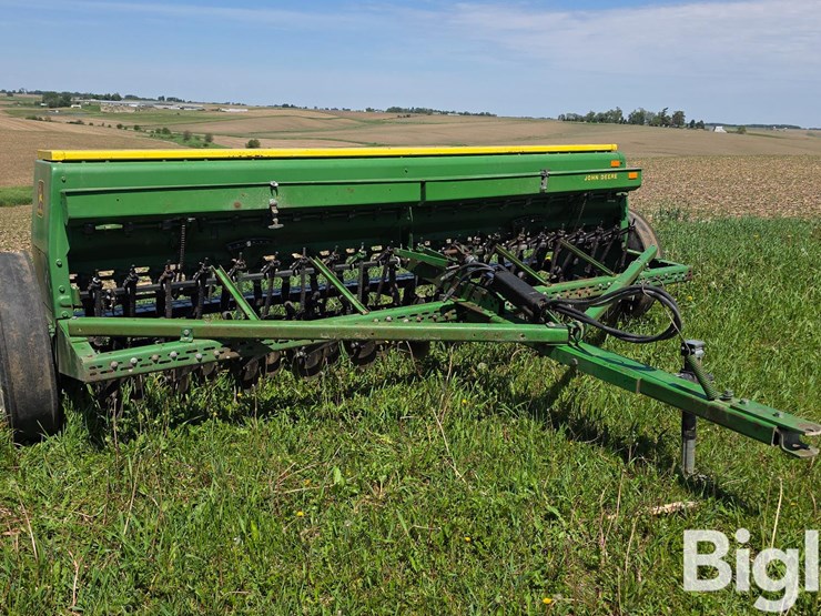 john-deere-8200-image-3