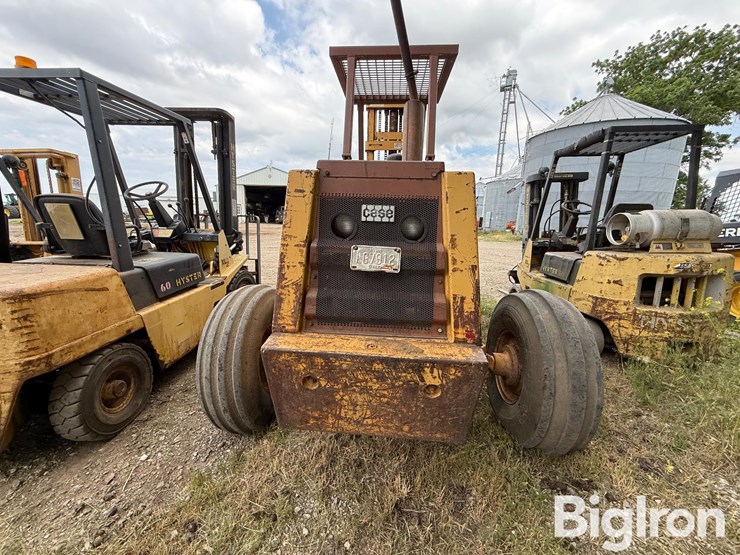 case-585d-construction-king-rough-terrain-forklift-image-6