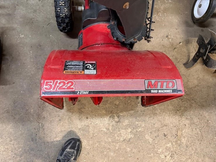 mtd-yard-machines-5/22-snowblower-image-3