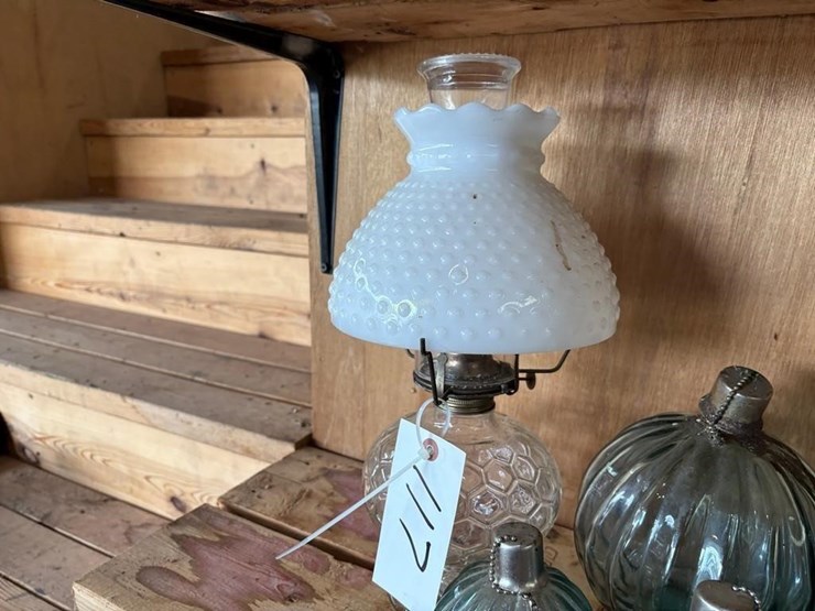 oil-lamp-&-glass-balls-image-4