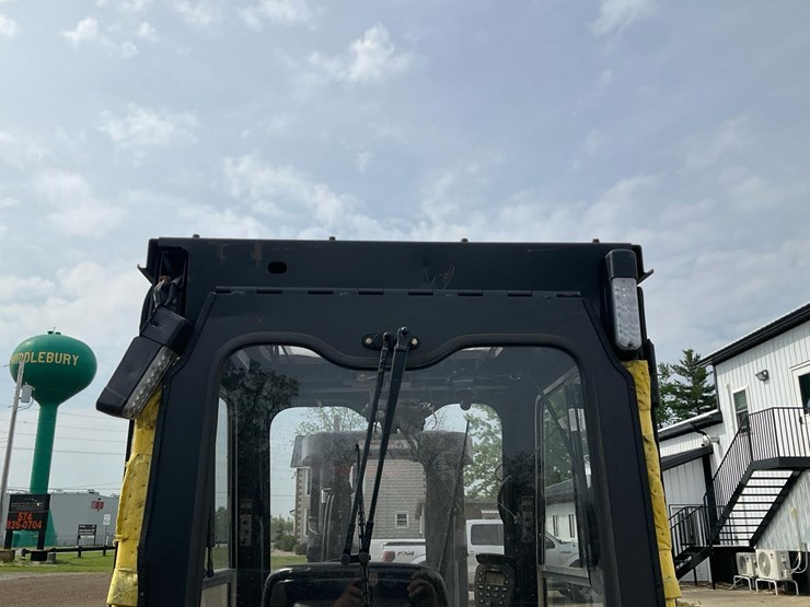 #1358-•-2017-yale-electric-forklift-image-18