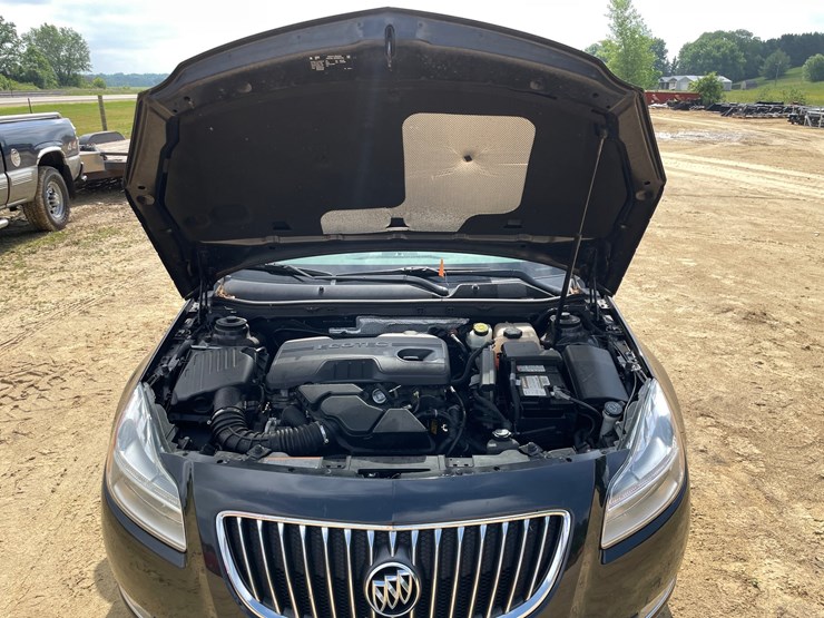 #205-•-2010-buick-regal-cx2-(delay-in-title)-image-80