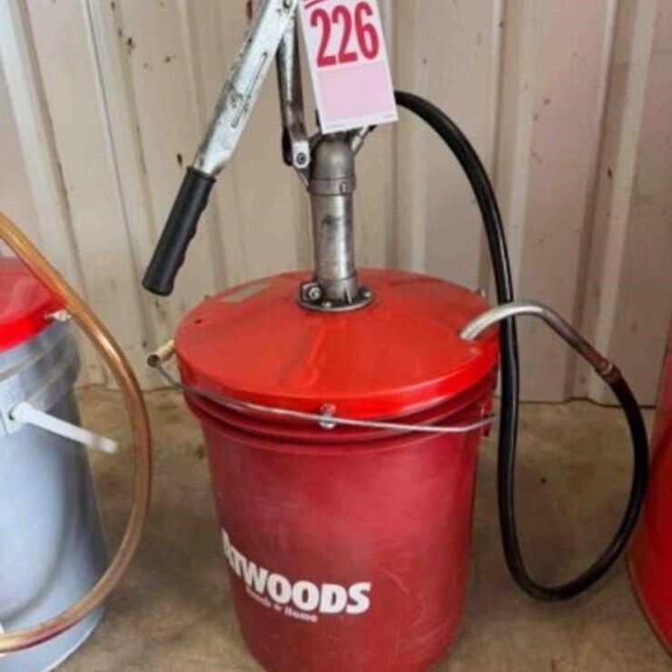 5-gallon bucket with hand pump