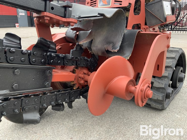 2013-ditch-witch-rt24-image-19