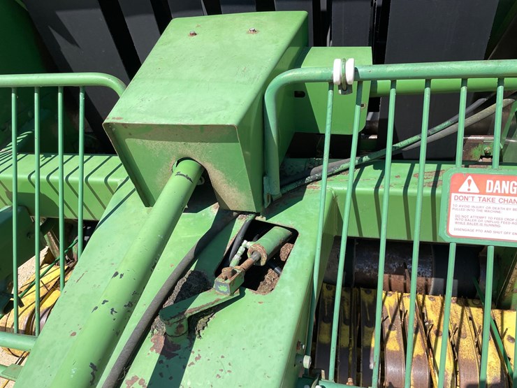 john-deere-510-image-30