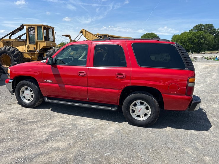 2001-gmc-yukon-image-2