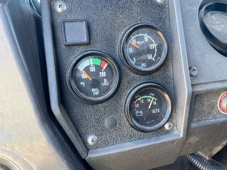 mack-dm688s-image-56