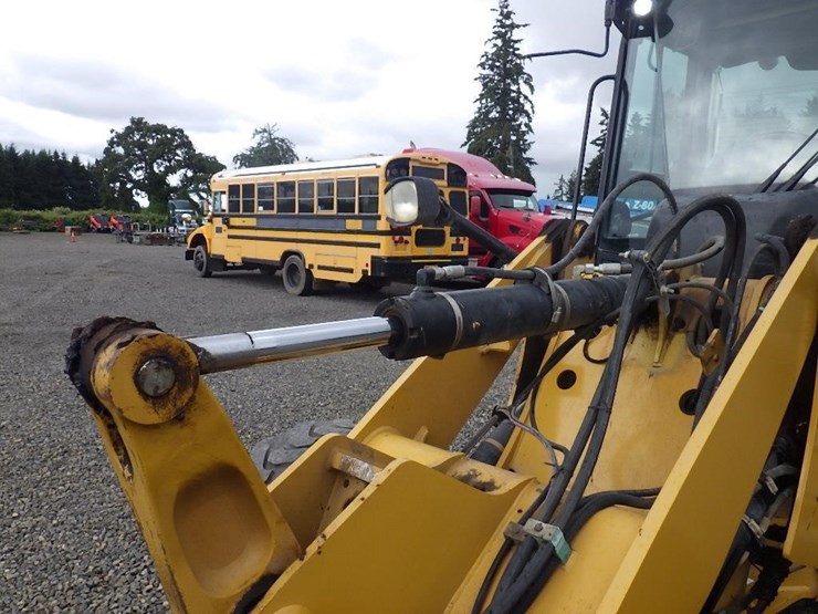 caterpillar-908m-image-23