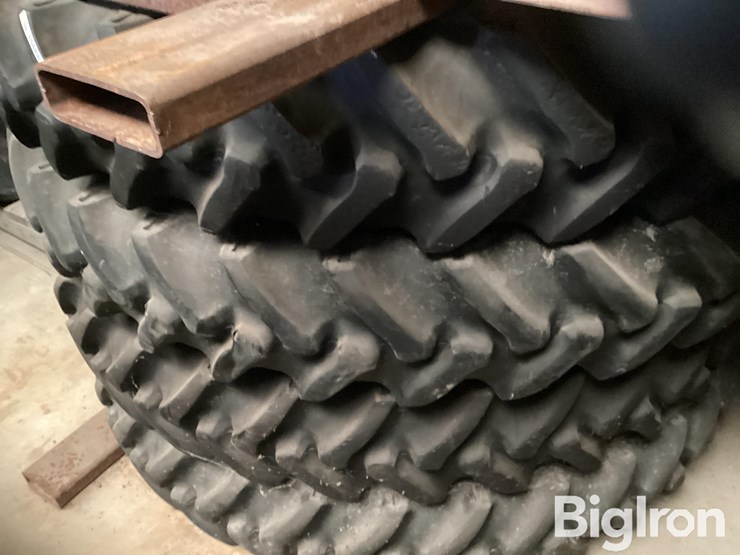 goodyear-320/90r50-sprayer-tires-&-rims-image-1