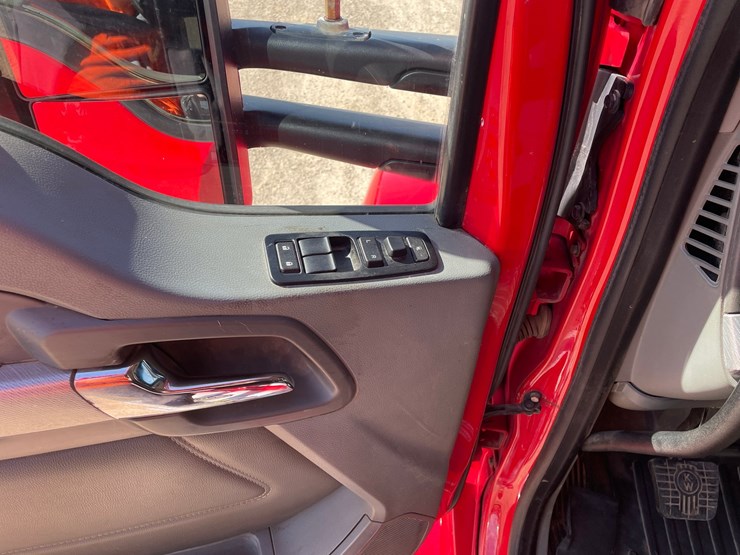 2019-kenworth-t880-image-45