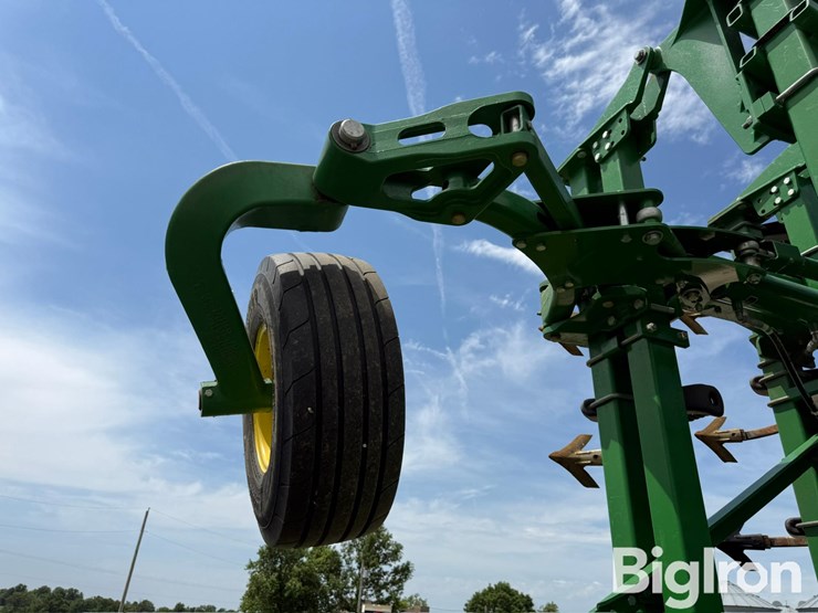 2018-john-deere-2018-image-16