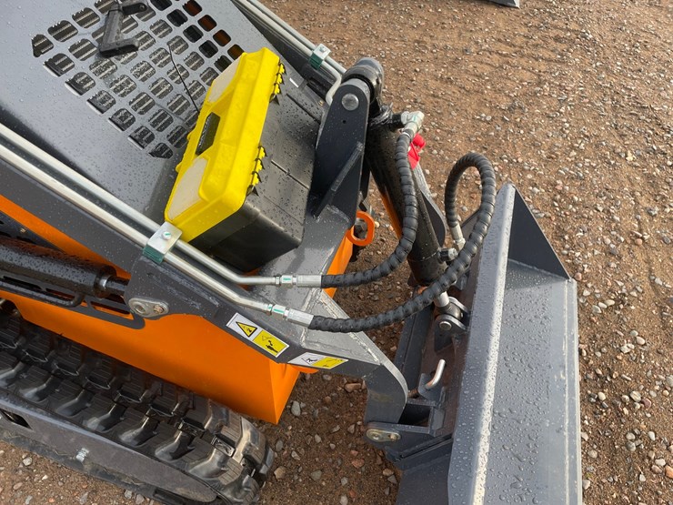 #2004-•-unused-2026-landhonor-mini-skid-steer-loader-image-6