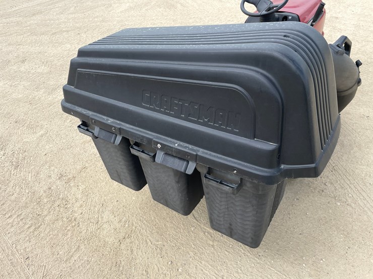 2006-craftsman-lt2000-image-24