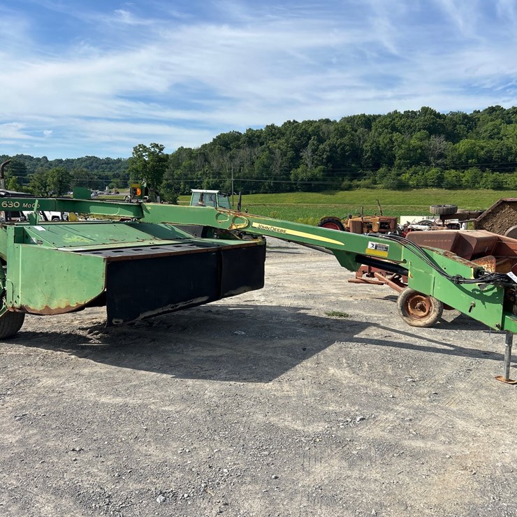 JOHN DEERE 630