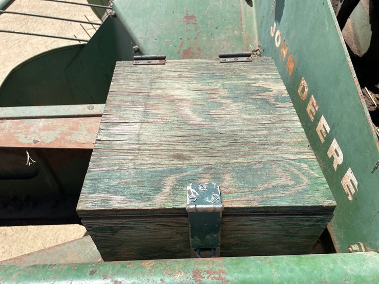 john-deere-14-image-37