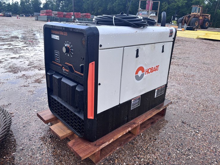 #2804-•-champion-elite-gas-welding-machine-image-1