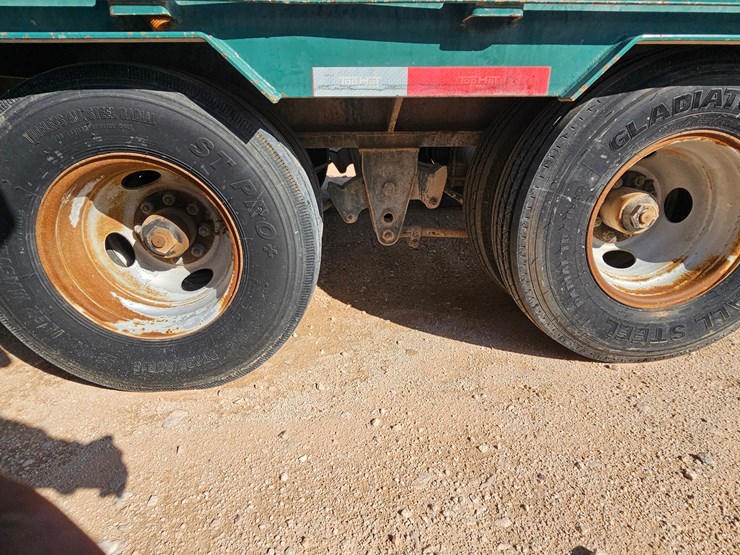 2019-top-hat-trailers-28’-x-102”-t/a-gooseneck-wireline-tool-trailer-image-7