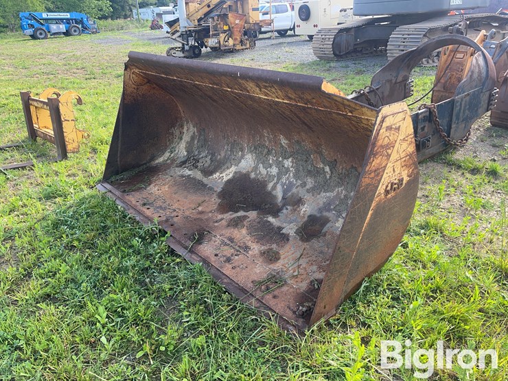 jrb-410e-2.0-yard-bucket-image-1