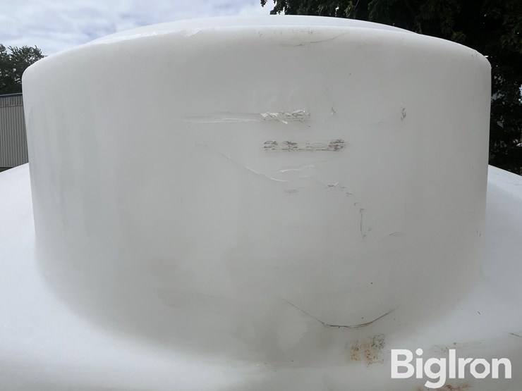 norwesco-1,300-gal-poly-tank-image-11