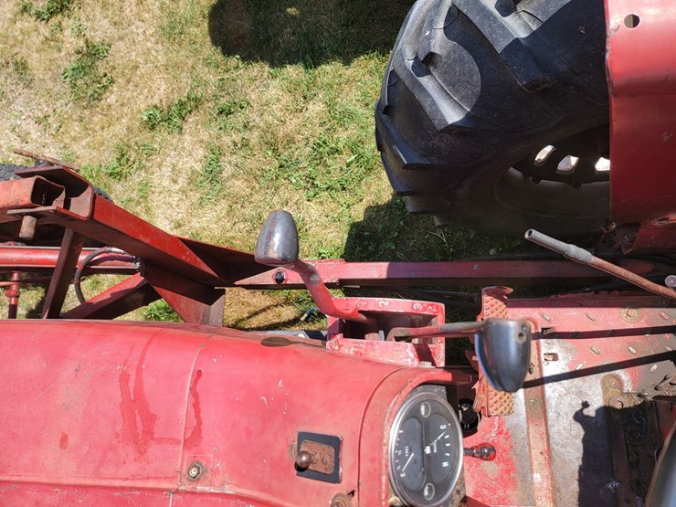 case-ih-farmall-706-image-22