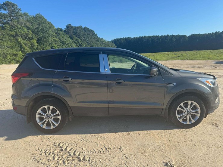 2019-ford-escape-image-7