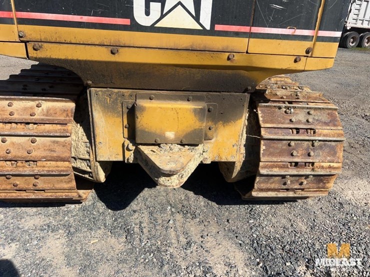 caterpillar-d5g-xl-image-17