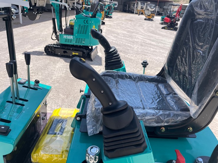 #2654-•-unused-cfg-mini-excavator-image-10