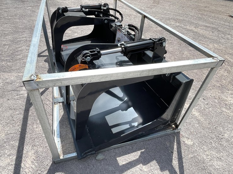 #2763-•-unused-2026-wolverine-skid-steer-grapple-bucket-attachment-image-3