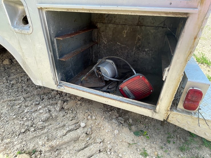 #6160-•-stahl-utility-box-image-9