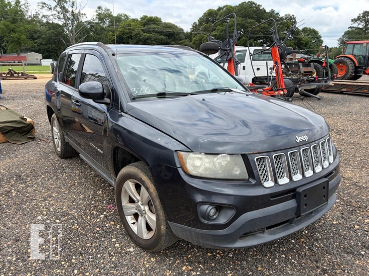 2014-jeep-compass-image-17