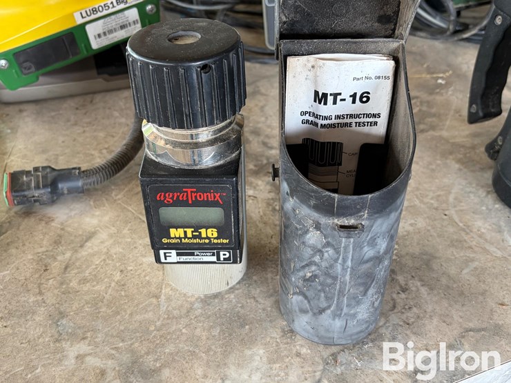 agratronix-mt-16-grain-moisture-tester-image-5