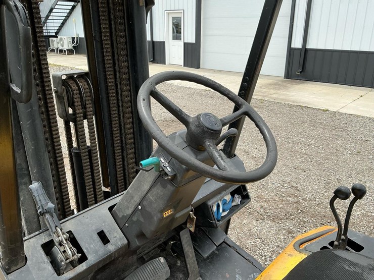 #1365-•-1999-yale-glc040rgnuaq088-forklift-image-12