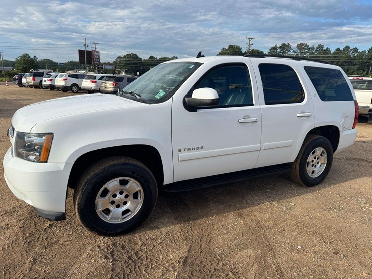 2007-chevrolet-tahoe-lt-image-1