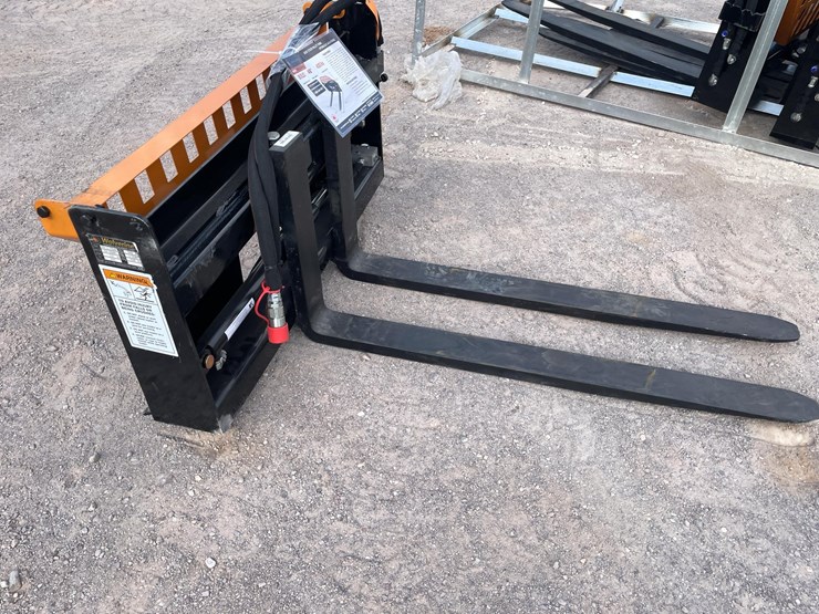 #2778-•-unused-2026-wolverine-adjustable-hydraulic-pallet-fork-attachments-image-4