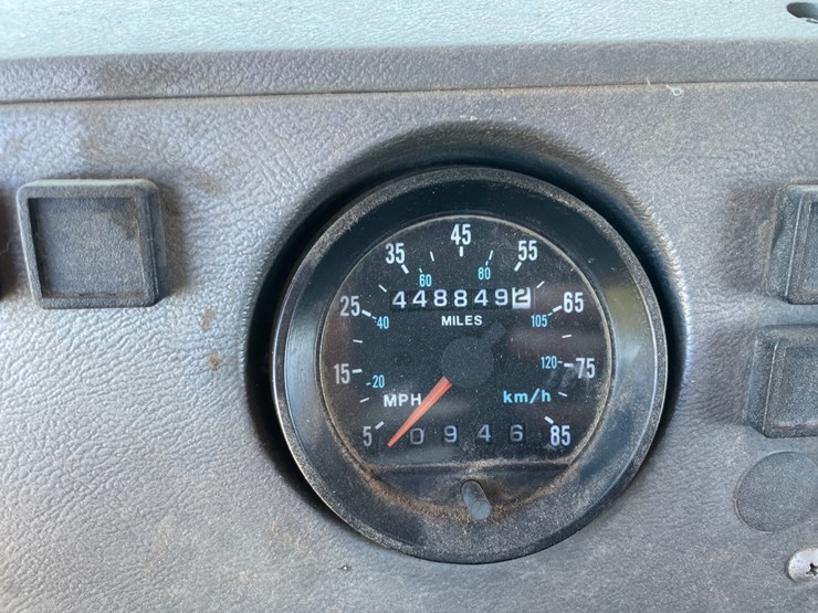 mack-dm688s-image-60