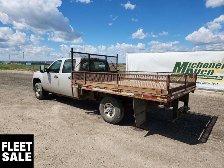 2009-gmc-sierra-3500hd-image-3