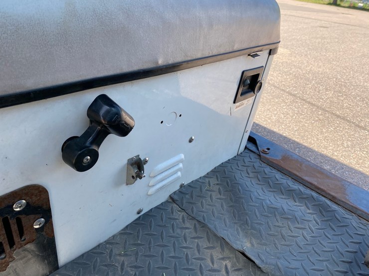 #7413-•-cushman-hauler-1200-golf-cart-(antigo,-wi)-image-32