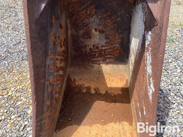 cp-24”-excavator-bucket-image-11